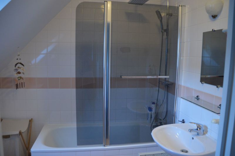 photo 14 Owner direct vacation rental Wissant villa Nord-Pas de Calais Pas de Calais bathroom