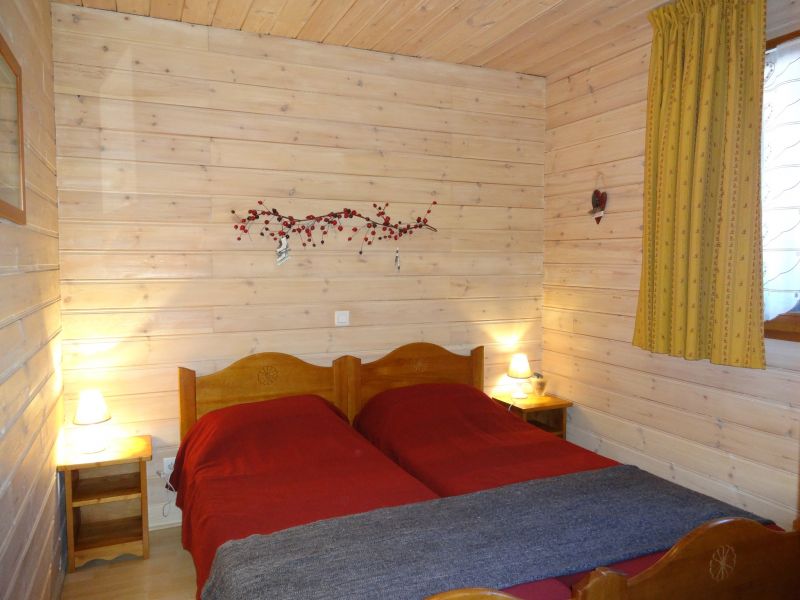 photo 9 Owner direct vacation rental Valfrjus chalet Rhone-Alps Savoie bedroom 1