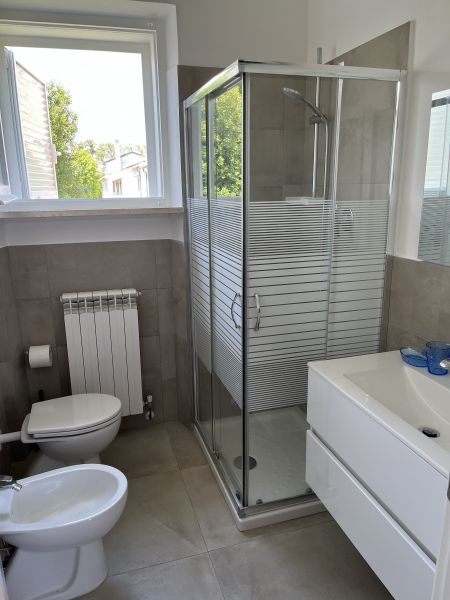 photo 7 Owner direct vacation rental Numana appartement Marche Ancona Province bathroom