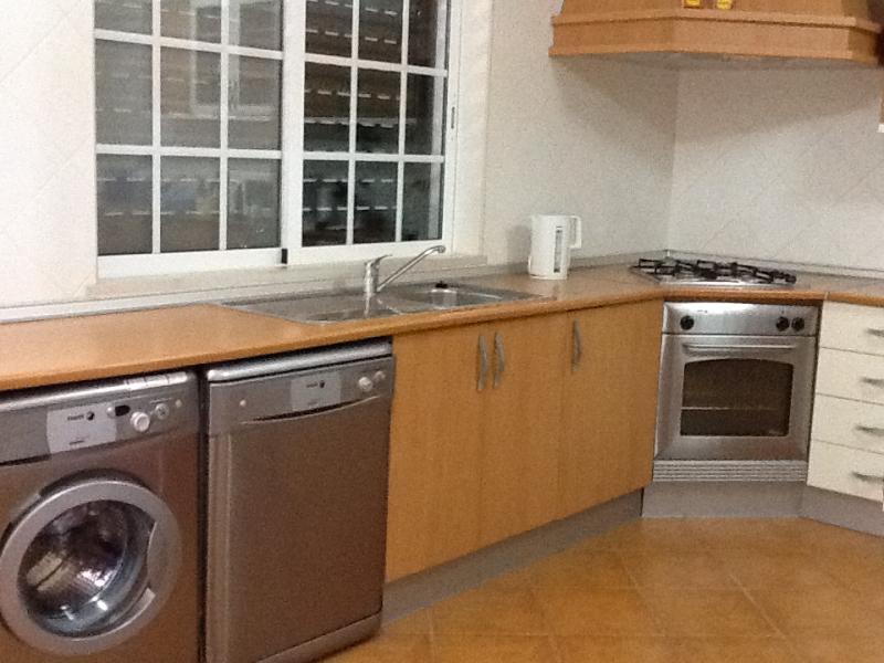 photo 6 Owner direct vacation rental Altura villa Algarve  Sep. kitchen