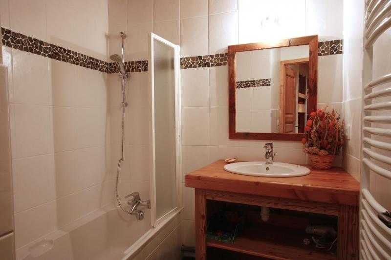 photo 8 Owner direct vacation rental Valloire appartement Rhone-Alps Savoie bathroom