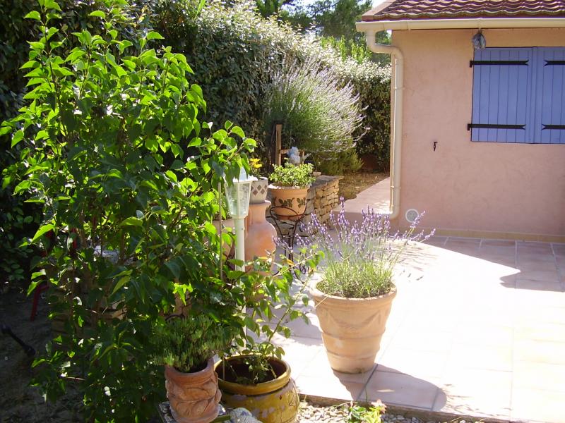 photo 6 Owner direct vacation rental Le Castellet bungalow Provence-Alpes-Cte d'Azur Var Outside view