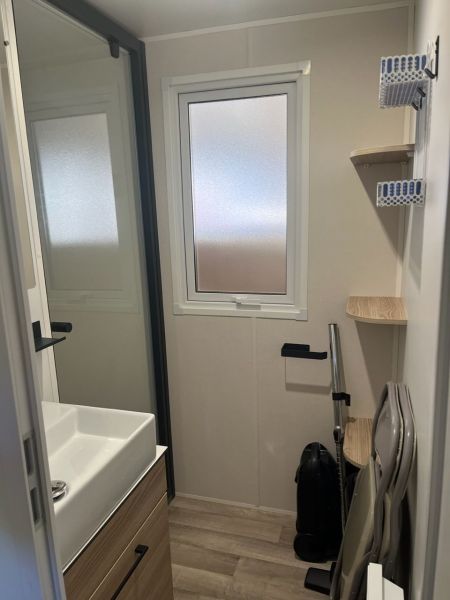 photo 22 Owner direct vacation rental Gastes mobilhome Aquitaine Landes Washing facilities 2