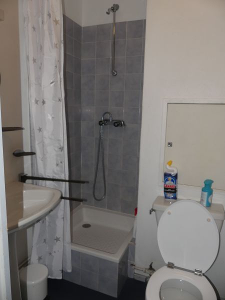 photo 14 Owner direct vacation rental Luz Saint Sauveur appartement Midi-Pyrnes Hautes-Pyrnes bathroom 2