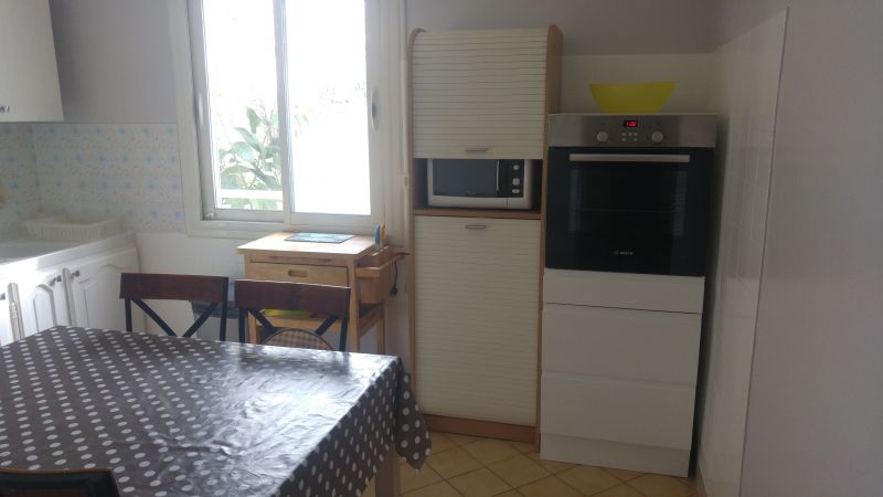 photo 9 Owner direct vacation rental Villeneuve-Les-Maguelone appartement Languedoc-Roussillon Hrault Sep. kitchen