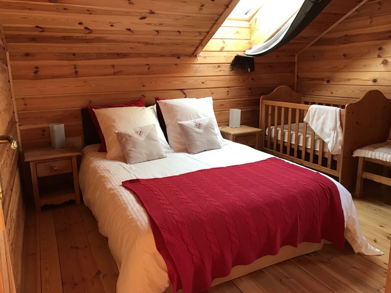 photo 7 Owner direct vacation rental Saint Gervais Mont-Blanc chalet Rhone-Alps Haute-Savoie bedroom 3