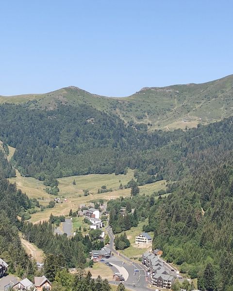 photo 6 Owner direct vacation rental Le Lioran appartement Auvergne Cantal Outside view