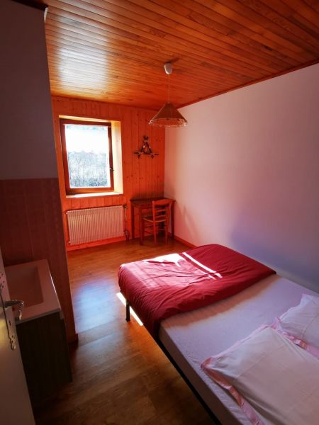 photo 8 Owner direct vacation rental Bernex appartement Rhone-Alps Haute-Savoie bedroom 1