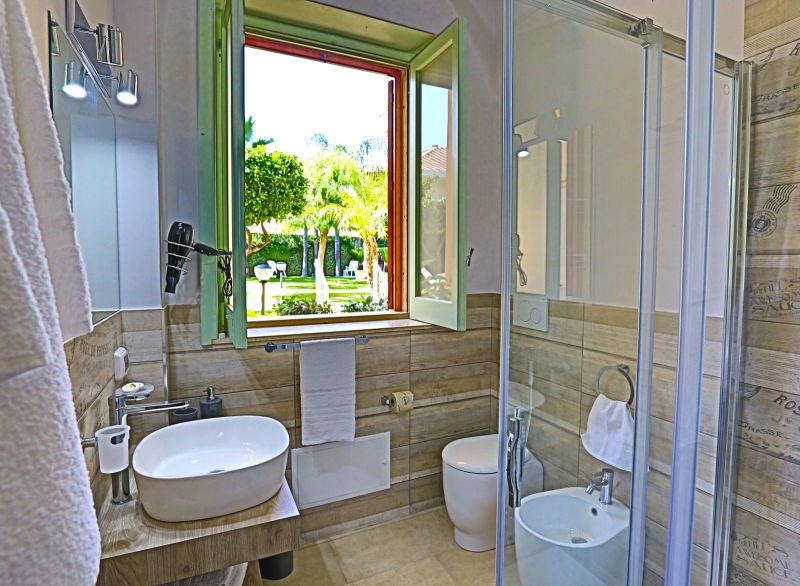 photo 24 Owner direct vacation rental Avola villa Sicily Syracuse Province bathroom 1