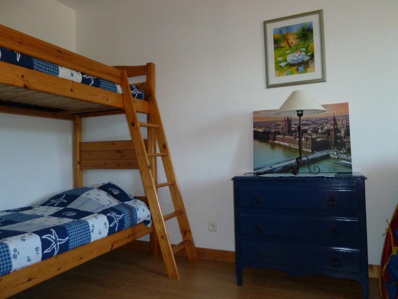 photo 11 Owner direct vacation rental Locquirec maison Brittany Finistre bedroom 2