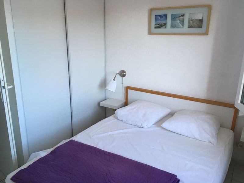 photo 4 Owner direct vacation rental Frontignan appartement Languedoc-Roussillon Hrault bedroom 1