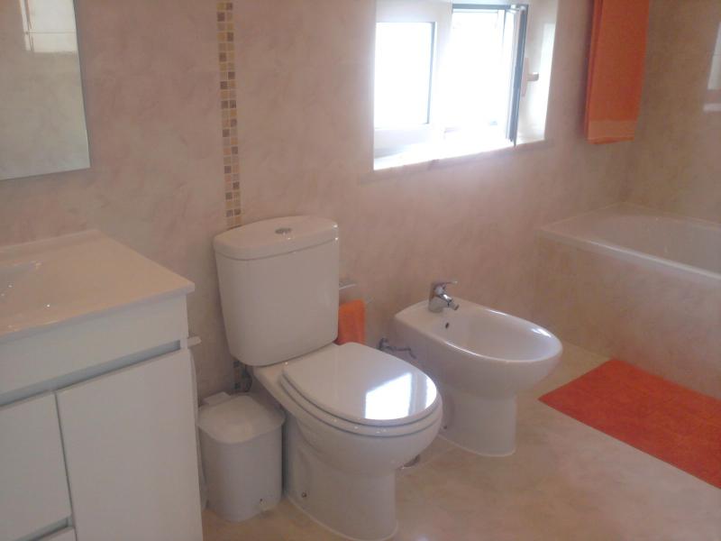 photo 13 Owner direct vacation rental Sesimbra appartement Greater Lisbon and Setbal Setbal bathroom 1