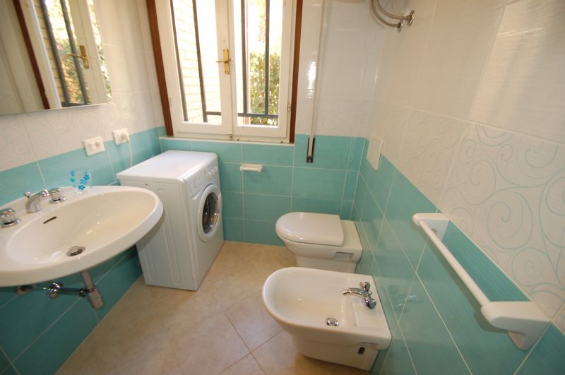photo 9 Owner direct vacation rental Principina a Mare appartement Tuscany Grosseto Province bathroom 1