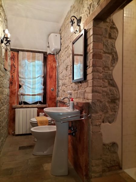 photo 10 Owner direct vacation rental Penna San Giovanni villa Marche Macerata Province bathroom 1