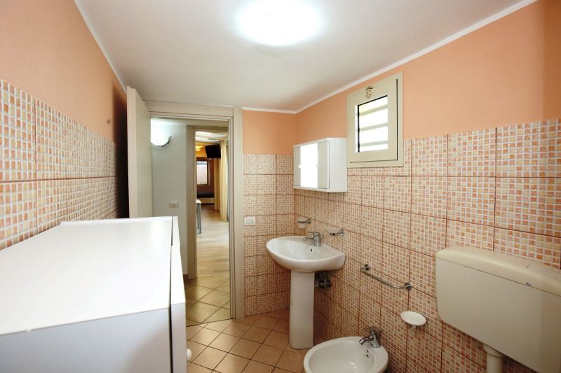 photo 23 Owner direct vacation rental Avola appartement Sicily Syracuse Province bathroom