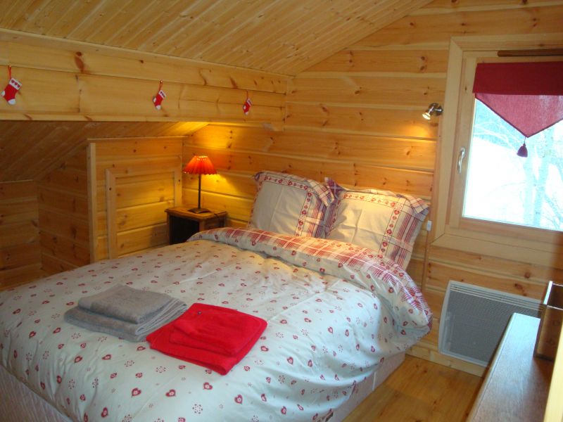 photo 10 Owner direct vacation rental Samons chalet Rhone-Alps Haute-Savoie bedroom 2