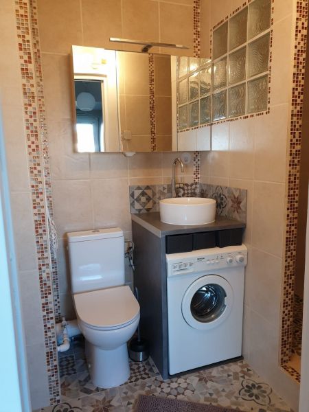photo 5 Owner direct vacation rental Cabourg appartement Basse-Normandie Calvados bathroom