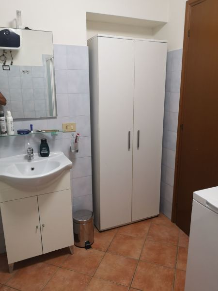 photo 20 Owner direct vacation rental Porto Azzurro appartement Tuscany Elba Island bathroom