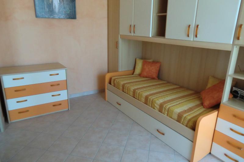 photo 8 Owner direct vacation rental Campomarino appartement Molise Campobasso Province bedroom 2