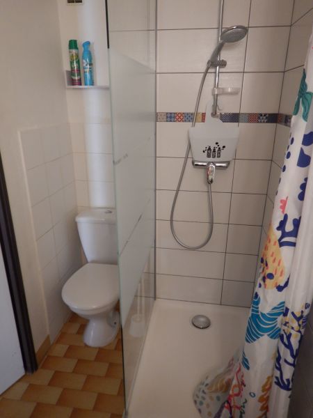 photo 10 Owner direct vacation rental Carnon Plage studio Languedoc-Roussillon Hrault Washing facilities