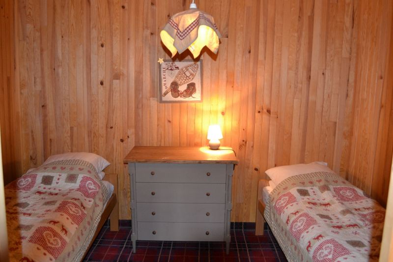 photo 8 Owner direct vacation rental Luchon Superbagneres chalet Midi-Pyrnes Haute Garonne bedroom 2