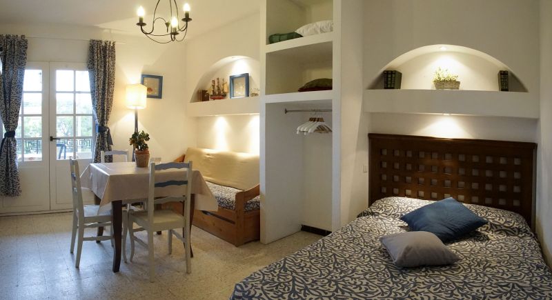 photo 12 Owner direct vacation rental Hyres studio Provence-Alpes-Cte d'Azur Var bedroom