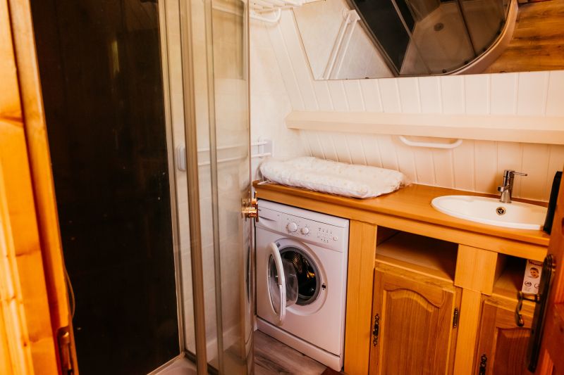 photo 10 Owner direct vacation rental Les Angles chalet Languedoc-Roussillon Pyrnes-Orientales Washing facilities 1