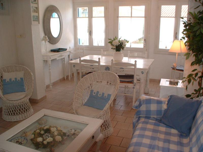 photo 6 Owner direct vacation rental La Bre les Bains maison Poitou-Charentes Charente-Maritime Living room