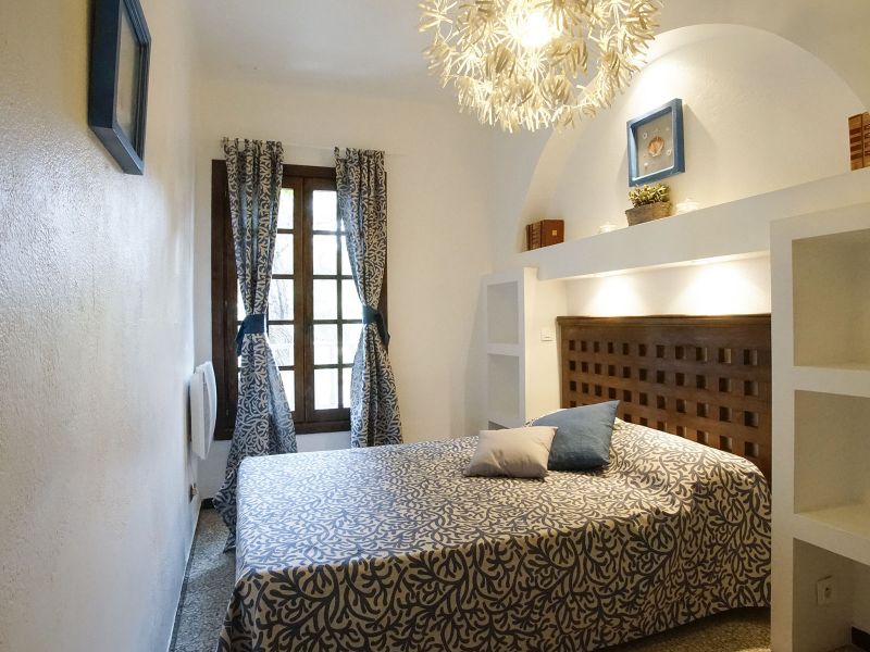 photo 4 Owner direct vacation rental Hyres appartement Provence-Alpes-Cte d'Azur Var bedroom