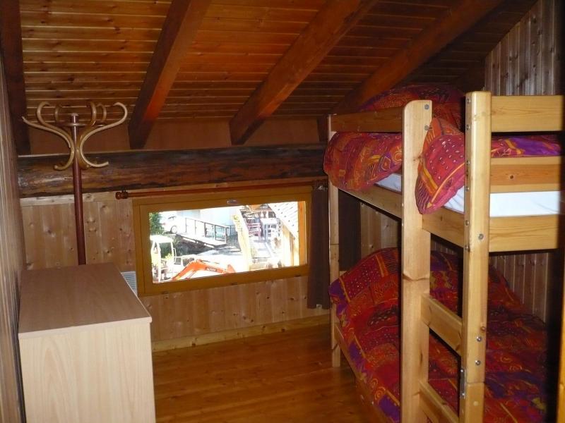 photo 13 Owner direct vacation rental Les Carroz d'Araches appartement Rhone-Alps Haute-Savoie bedroom 2