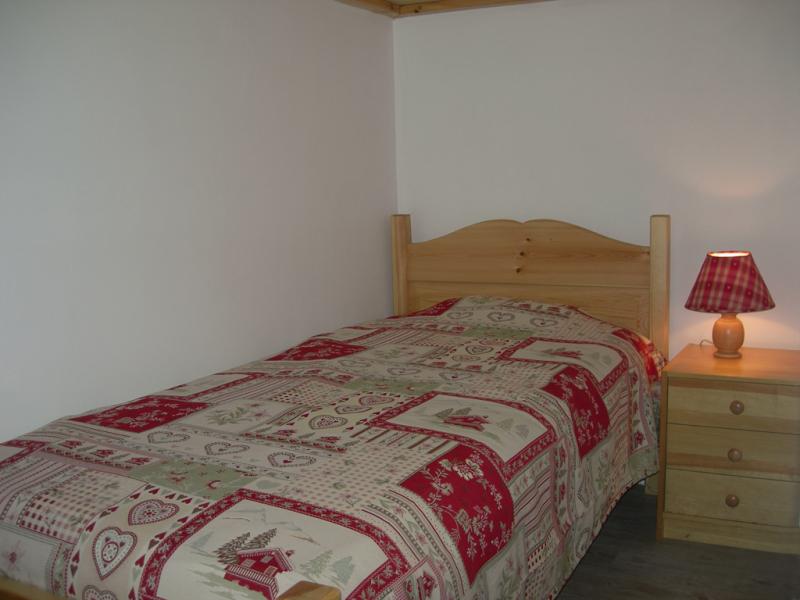 photo 4 Owner direct vacation rental Alpe d'Huez studio Rhone-Alps Isre Extra sleeping accommodation