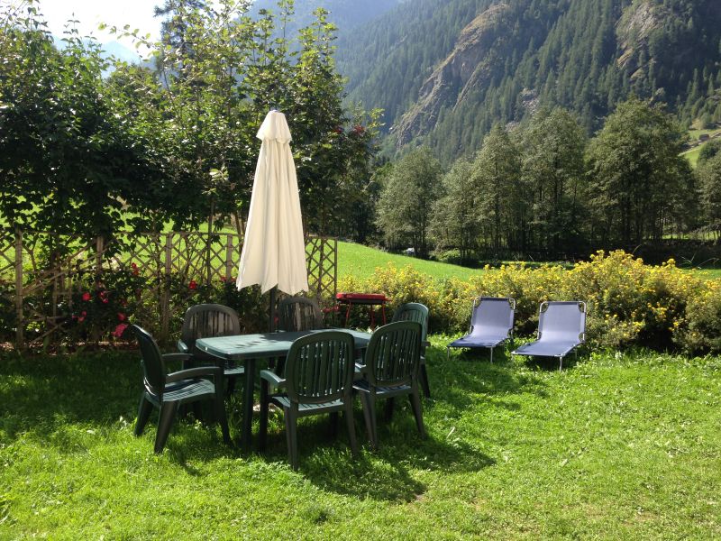 photo 4 Owner direct vacation rental Gressoney Saint Jean appartement Aosta Valley Aosta Province Garden