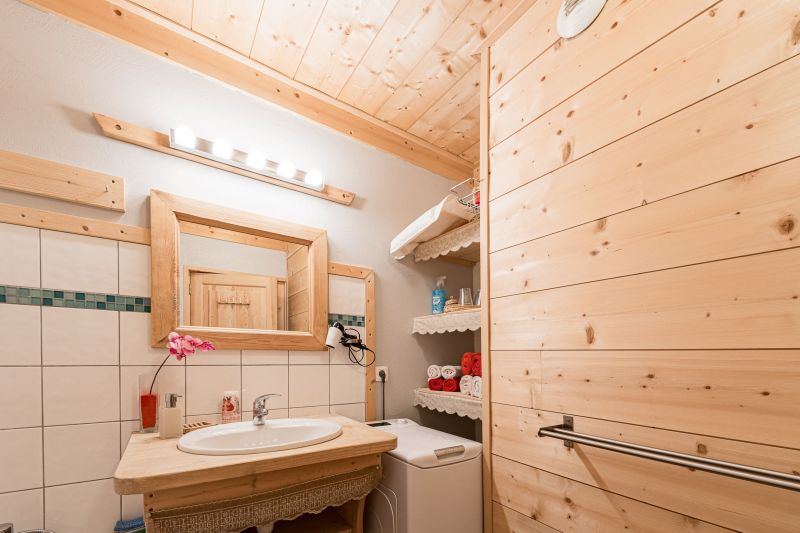 photo 12 Owner direct vacation rental Saint Gervais Mont-Blanc appartement Rhone-Alps Haute-Savoie bathroom