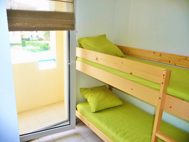 photo 8 Owner direct vacation rental Juan les Pins appartement Provence-Alpes-Cte d'Azur Alpes-Maritimes bedroom 2