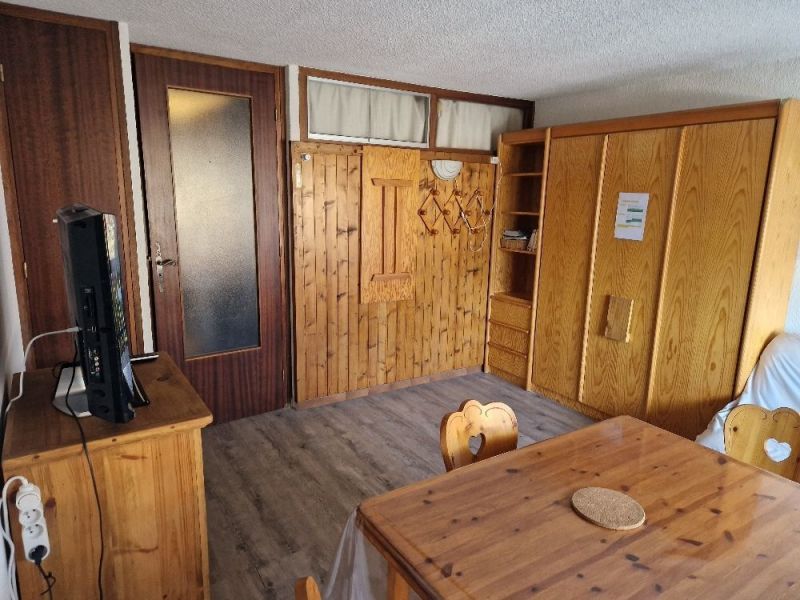 photo 1 Owner direct vacation rental Les Carroz d'Araches appartement Rhone-Alps Haute-Savoie Dining room