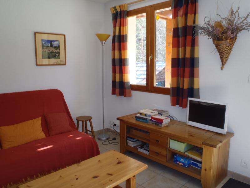 photo 10 Owner direct vacation rental Abris appartement Provence-Alpes-Cte d'Azur Hautes-Alpes Sitting room