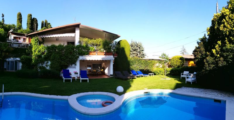 photo 5 Owner direct vacation rental Garda villa Veneto Verona Province Outside view