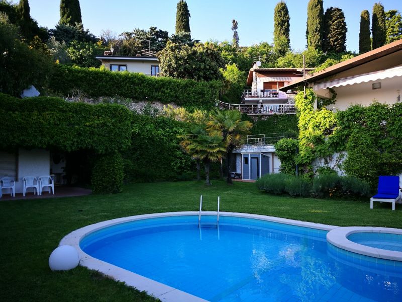 photo 3 Owner direct vacation rental Garda villa Veneto Verona Province Swimming pool