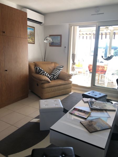 photo 6 Owner direct vacation rental La Londe-les-Maures appartement Provence-Alpes-Cte d'Azur Var Living room