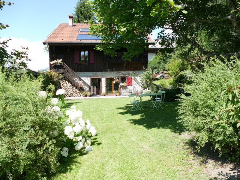 photo 1 Owner direct vacation rental Les Carroz d'Araches gite Rhone-Alps Haute-Savoie Outside view