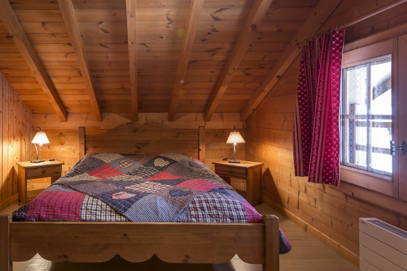 photo 9 Owner direct vacation rental Annecy chalet Rhone-Alps Haute-Savoie bedroom