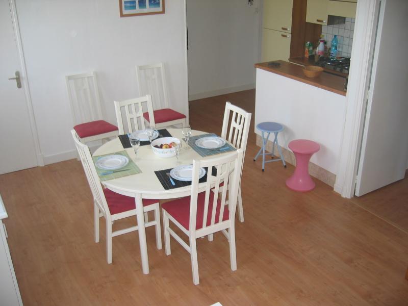 photo 0 Owner direct vacation rental Berck-Plage appartement Nord-Pas de Calais Pas de Calais Dining room