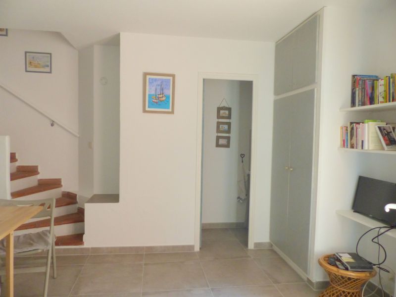 photo 2 Owner direct vacation rental Lecci appartement Corsica Corse du Sud Hall