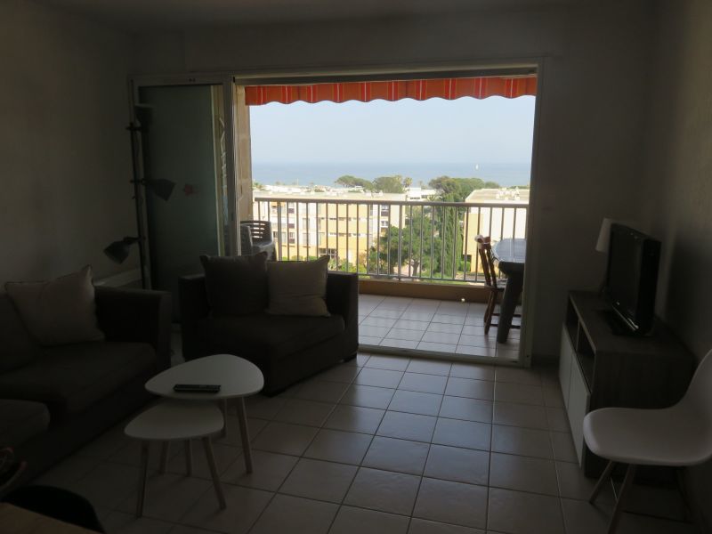 photo 3 Owner direct vacation rental Le Lavandou appartement Provence-Alpes-Cte d'Azur Var Dining room