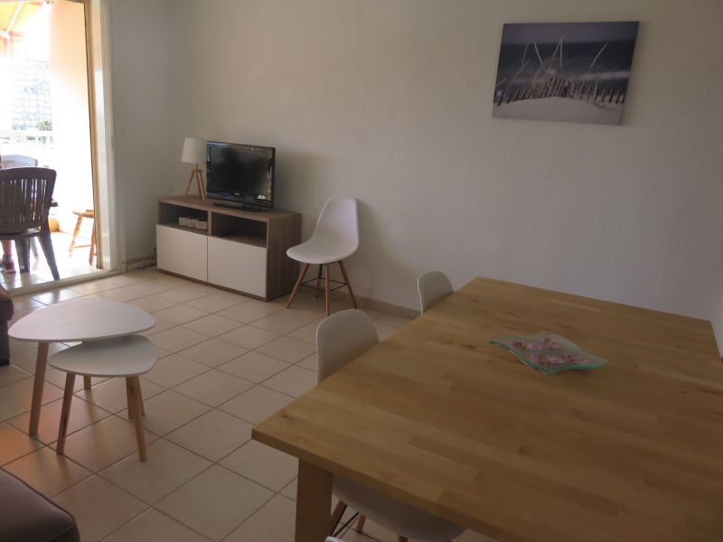 photo 2 Owner direct vacation rental Le Lavandou appartement Provence-Alpes-Cte d'Azur Var Living room
