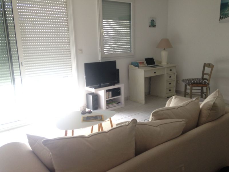 photo 14 Owner direct vacation rental Sete appartement Languedoc-Roussillon Hrault Living room