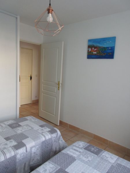 photo 13 Owner direct vacation rental Hyres appartement Provence-Alpes-Cte d'Azur Var bedroom 2