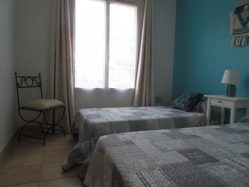 photo 11 Owner direct vacation rental Hyres appartement Provence-Alpes-Cte d'Azur Var bedroom 2