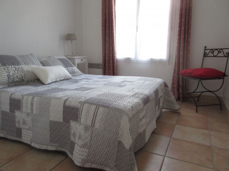 photo 8 Owner direct vacation rental Hyres appartement Provence-Alpes-Cte d'Azur Var bedroom 1