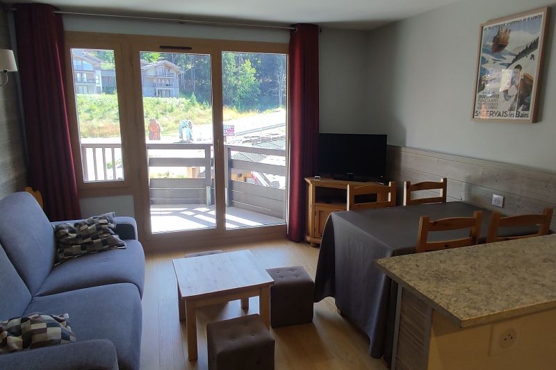 photo 0 Owner direct vacation rental Courchevel studio Rhone-Alps Savoie Living room
